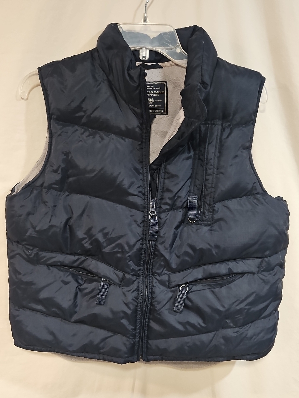 American Eagle Outfitters Navy Quilted Vest, Light Gray Fleece Lining. Winter